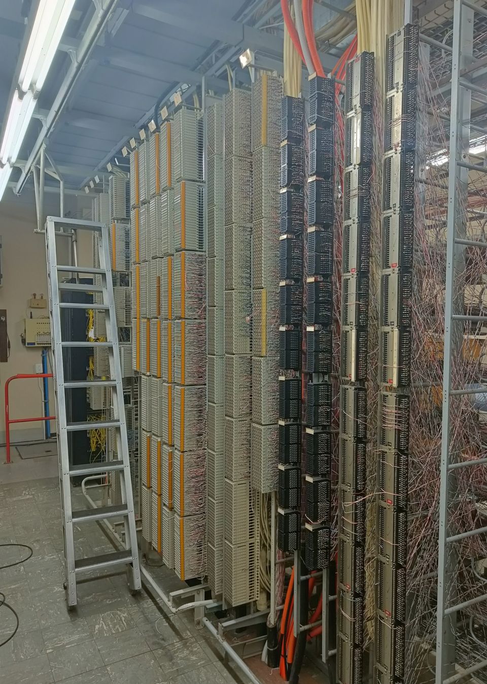 Telefon-2-Draht-Patch-Panel mit Kabelsalat